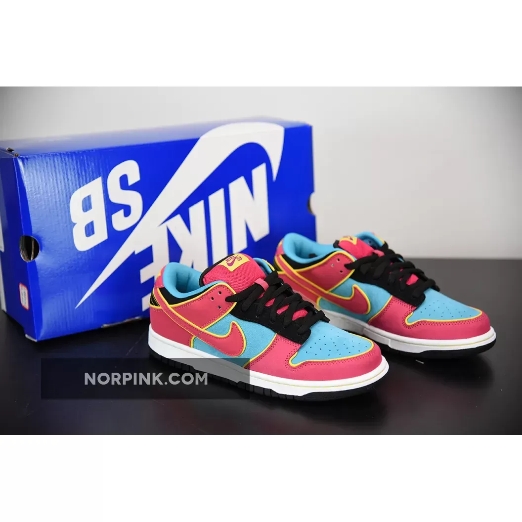 Pac Man Dunks Nike Dunk SB Low ‘Ms. Pacma’ Chlorine Blue/Cersie