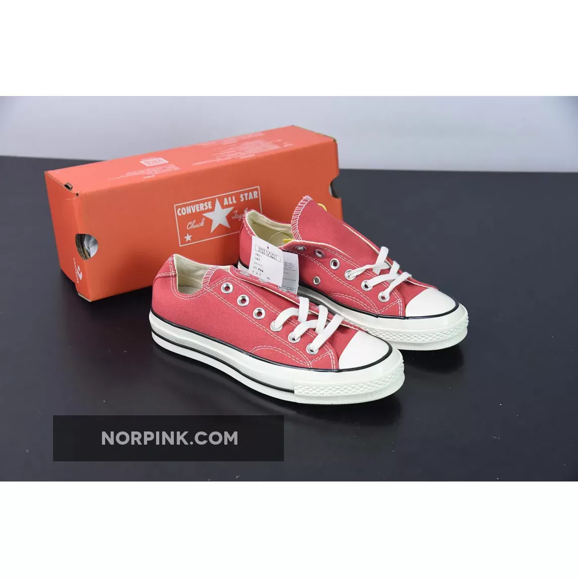 Converse Chuck 70 Low Vintage Canvas Rhubarb Pie/Egret/Black, Rhubarb Pie Converse A02767C