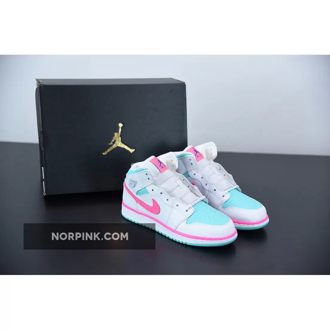 Air Jordan 1 Mid GS White Digital Pink 555112-102 / air jordan 1 mid gs pink