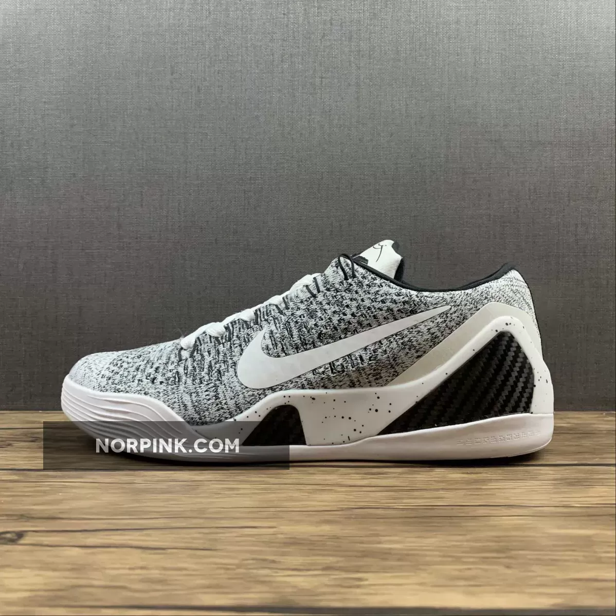 Nike Kobe 9 Elite Low 'Beethoven' White/Black-Wolf Grey / kobe 9 beethoven