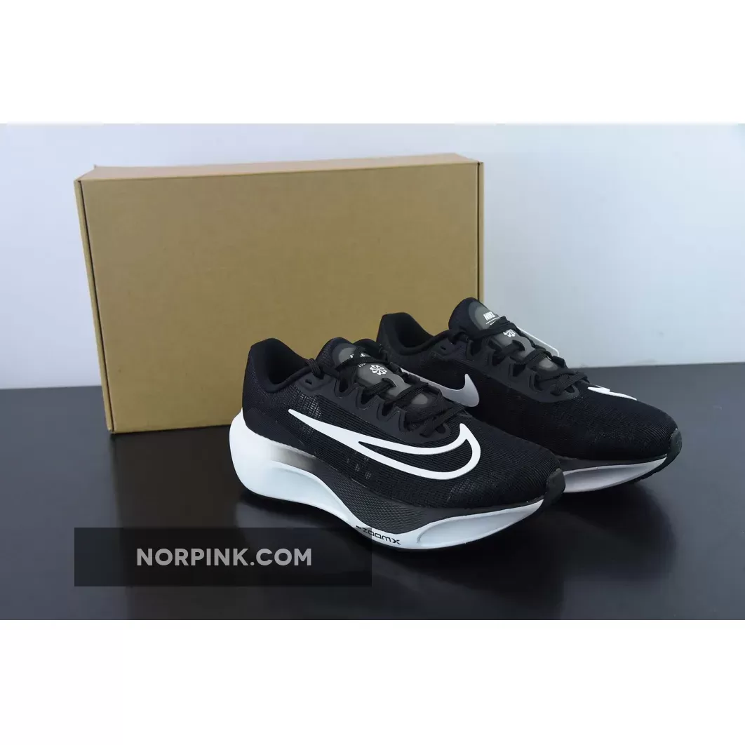 Nike Zoom Fly 5 Review - Nike Zoom Fly 5 Black/White DM8968-001