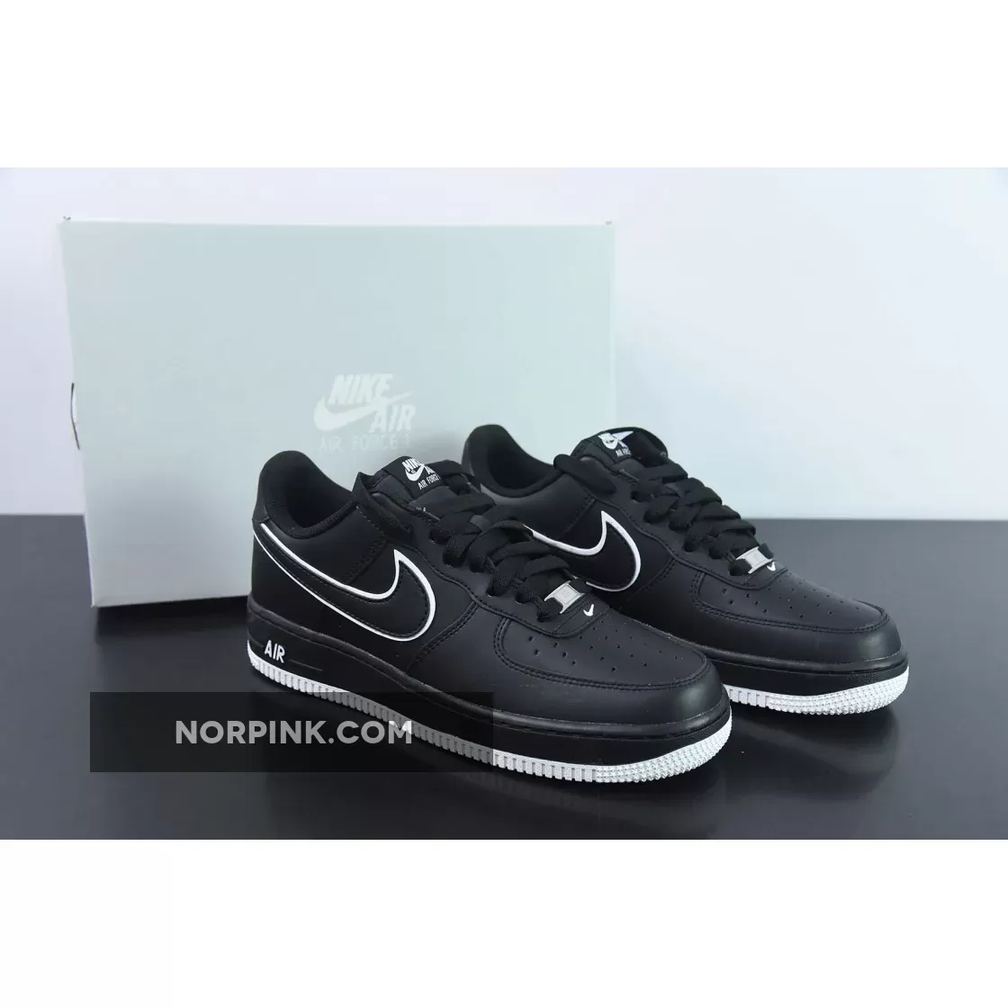 Nike Air Force 1 Low "Black/White"