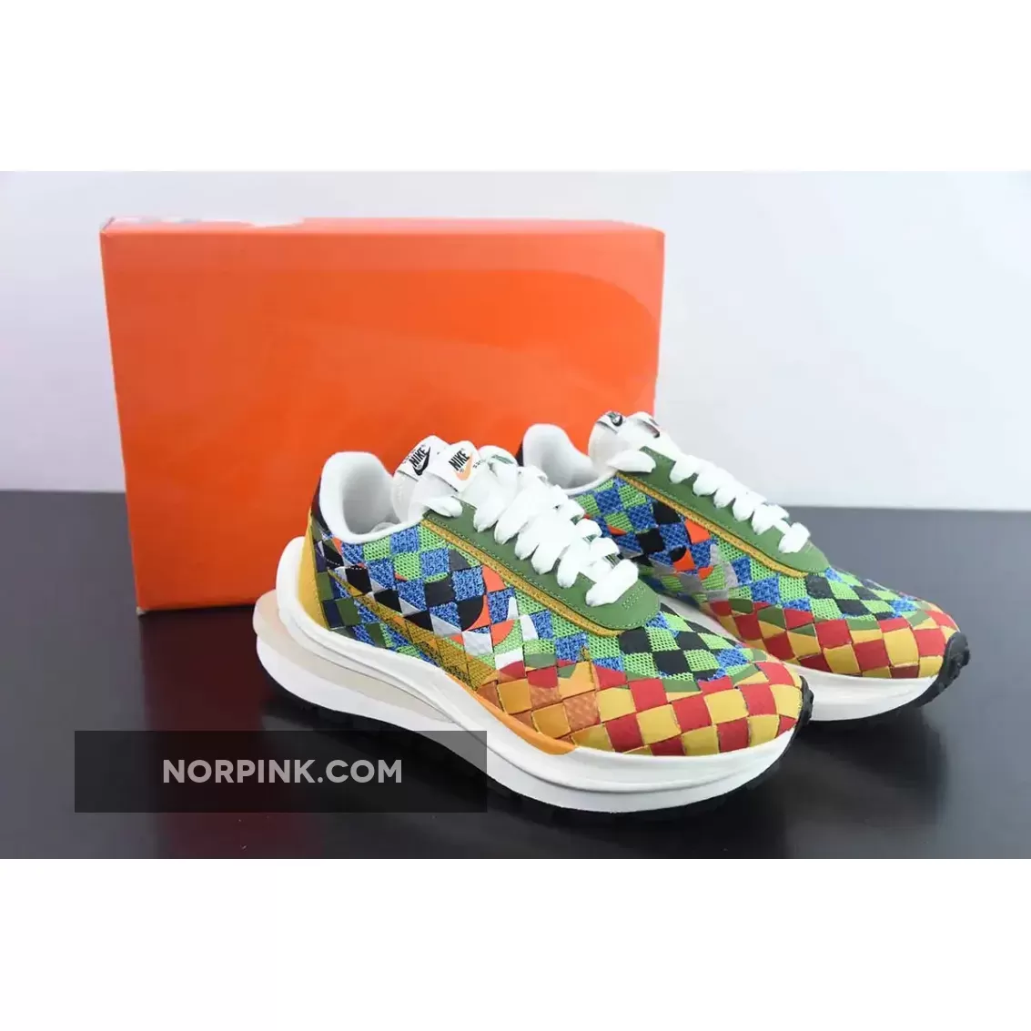 sacai x Nike LDVaporwaffle Mix Low "Green Gusto"